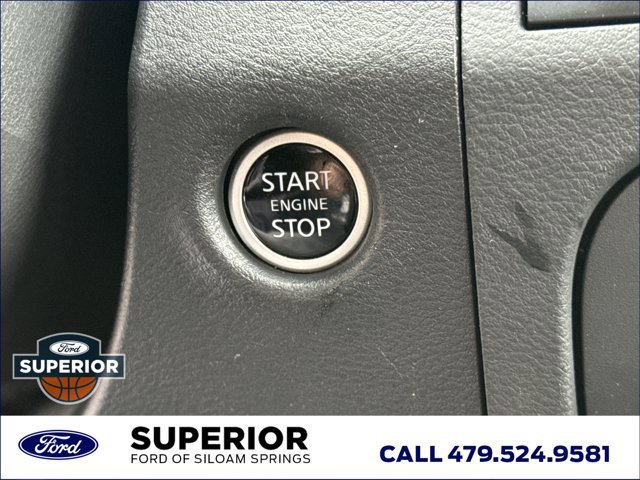 Used 2025 Nissan Frontier PRO-4X AWD/4WD image 24