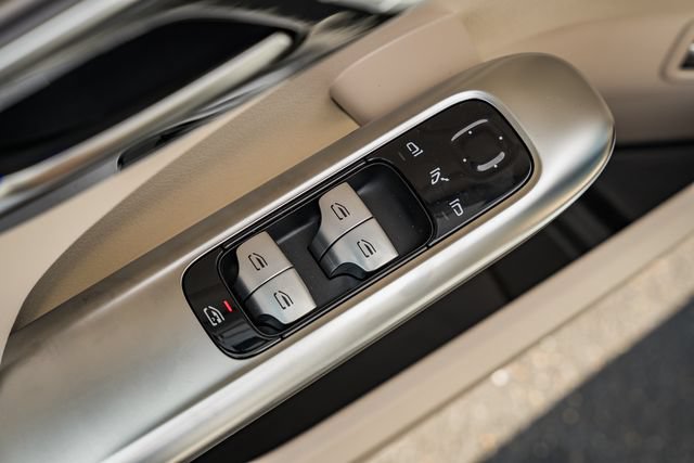 New 2026 Mercedes-Benz C 300 4MATIC Sedan image 37