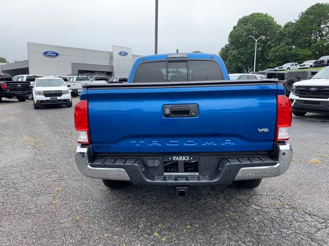 Used 2017 Toyota Tacoma SR5 w/ Tow Package RWD image 7