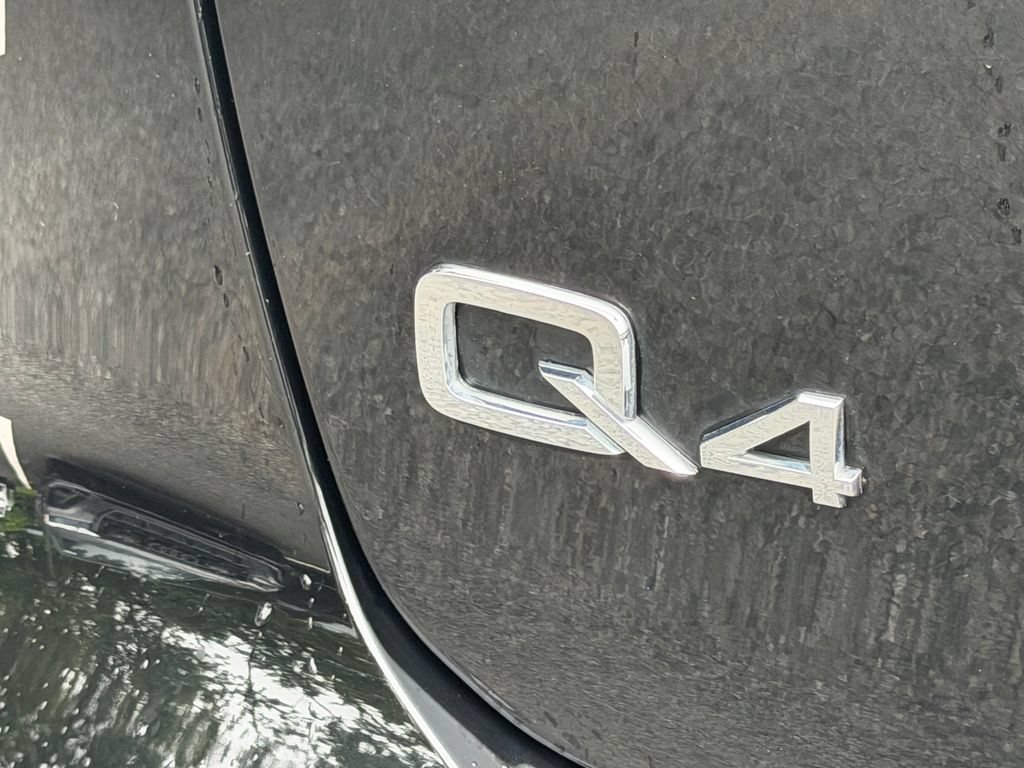 Used 2023 Audi Q4 e-tron Premium Plus w/ Premium Plus AWD/4WD image 29