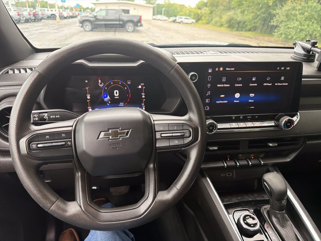 Used 2023 Chevrolet Colorado Trail Boss w/ LPO, Dark Essentials Package AWD/4WD image 17