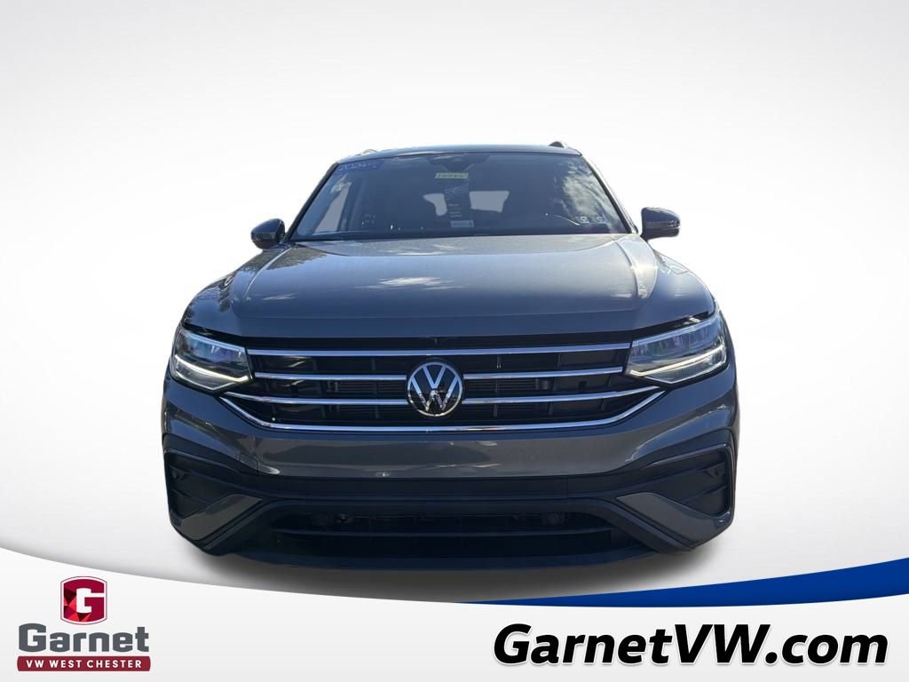 Certified 2024 Volkswagen Tiguan S image 9