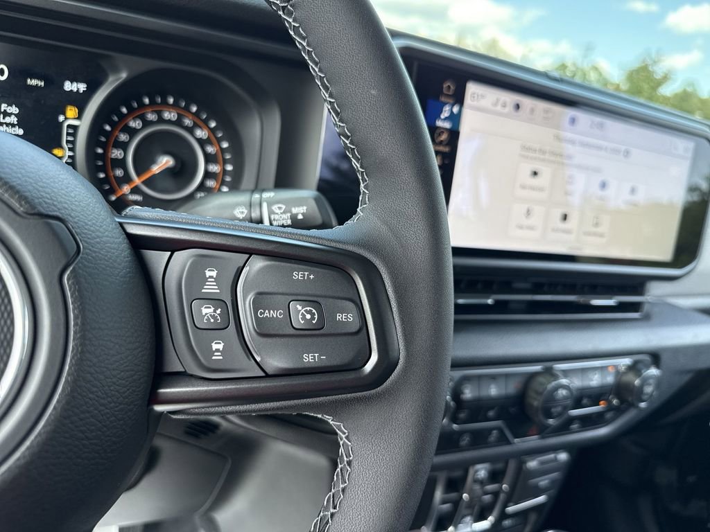 New 2025 Jeep Gladiator Sport image 16