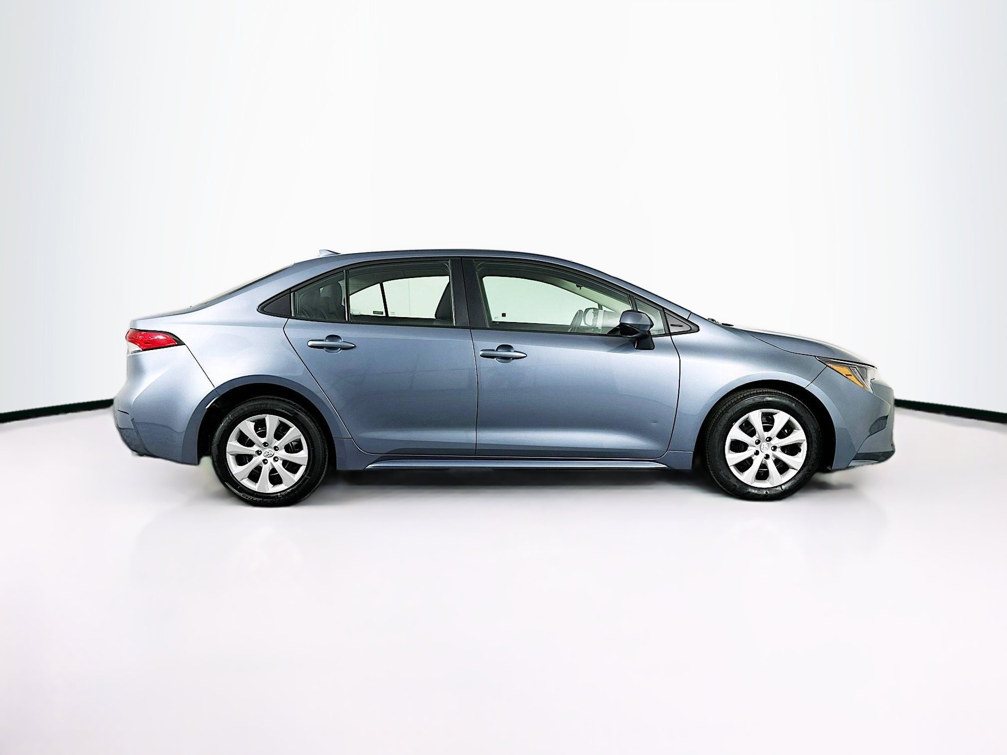 Used 2024 Toyota Corolla LE image 10