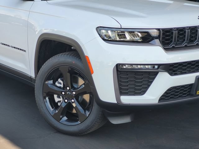 New 2026 Jeep Grand Cherokee L Limited AWD/4WD image 3