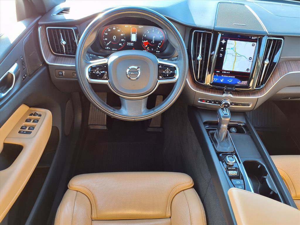 Used 2021 Volvo XC60 T5 Inscription w/ Advanced Package image 2
