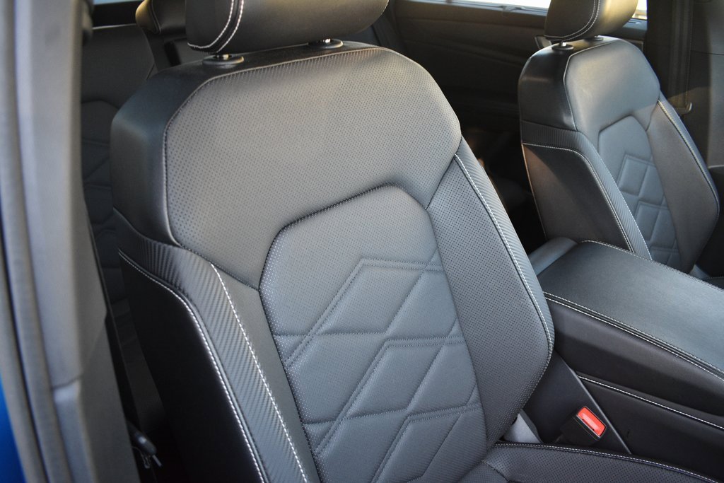 Used 2024 Volkswagen Atlas Cross Sport SE image 24