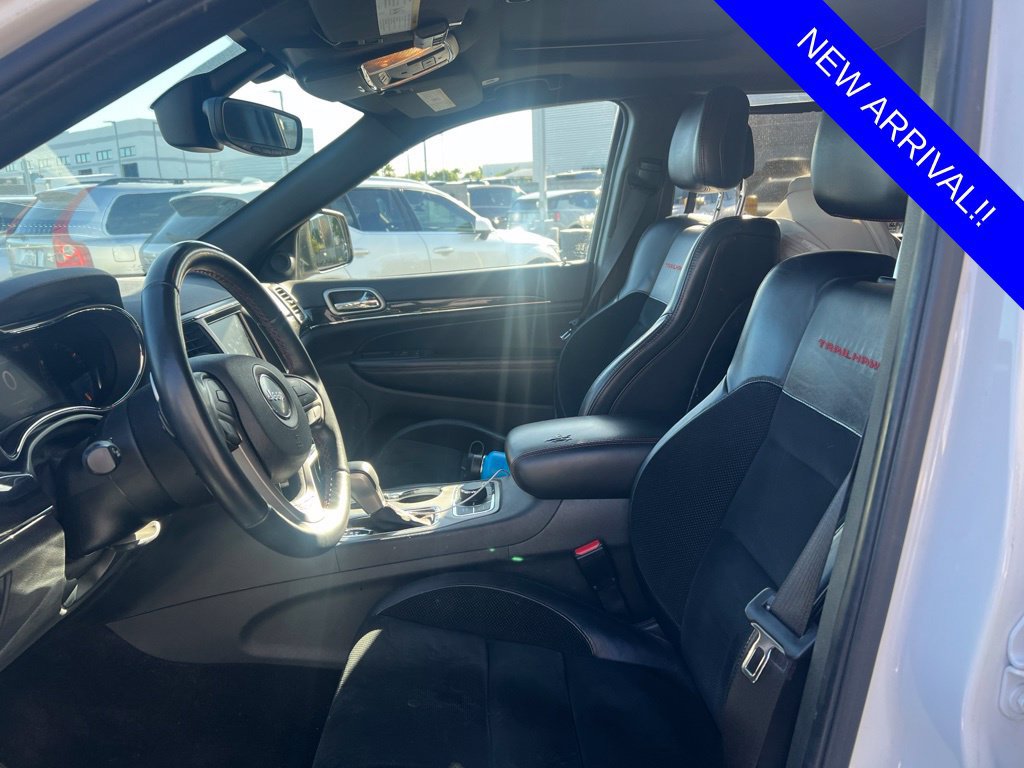Used 2017 Jeep Grand Cherokee Trailhawk AWD/4WD image 7