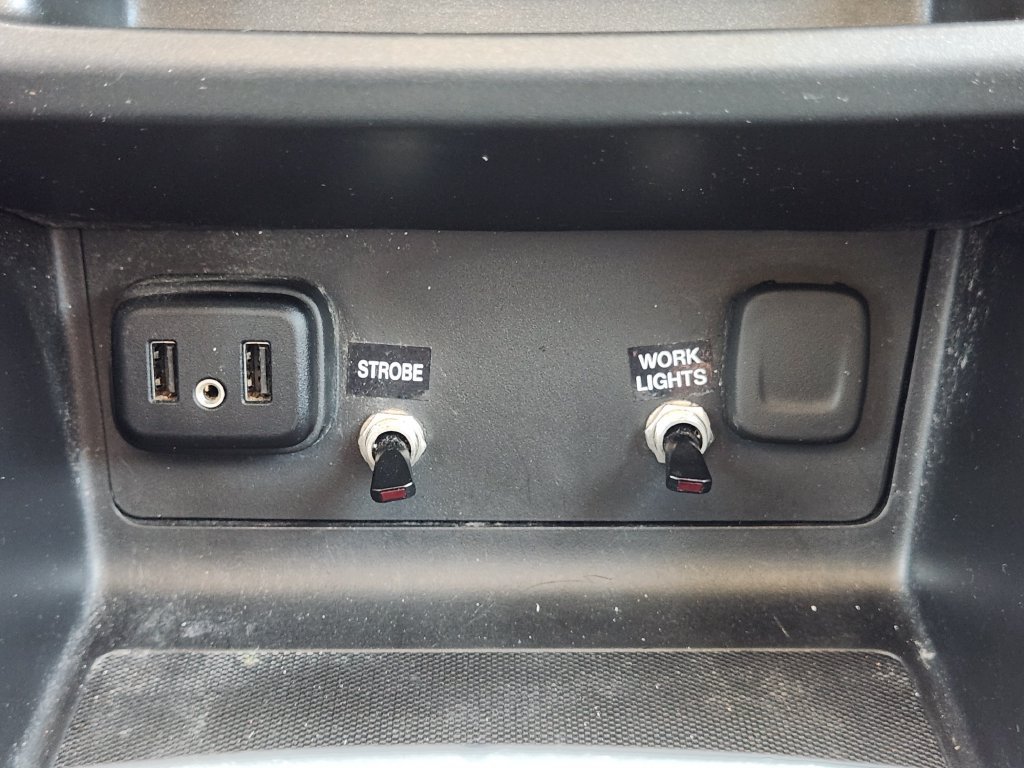 Used 2022 Chevrolet Colorado LT w/ Fleet Safety Package RWD image 19