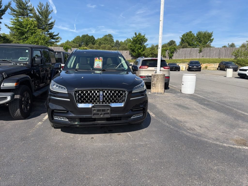Used 2021 Lincoln Aviator Grand Touring w/ Elements Package Plus AWD/4WD image 2