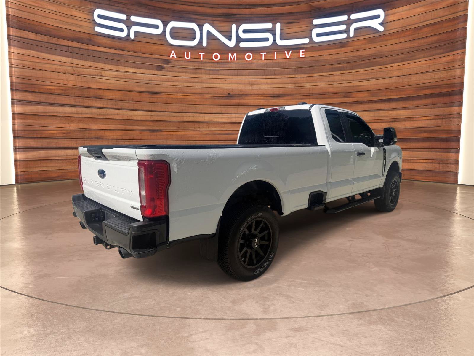Used 2023 Ford F250 XL w/ Snow Plow/Camper Package AWD/4WD image 7