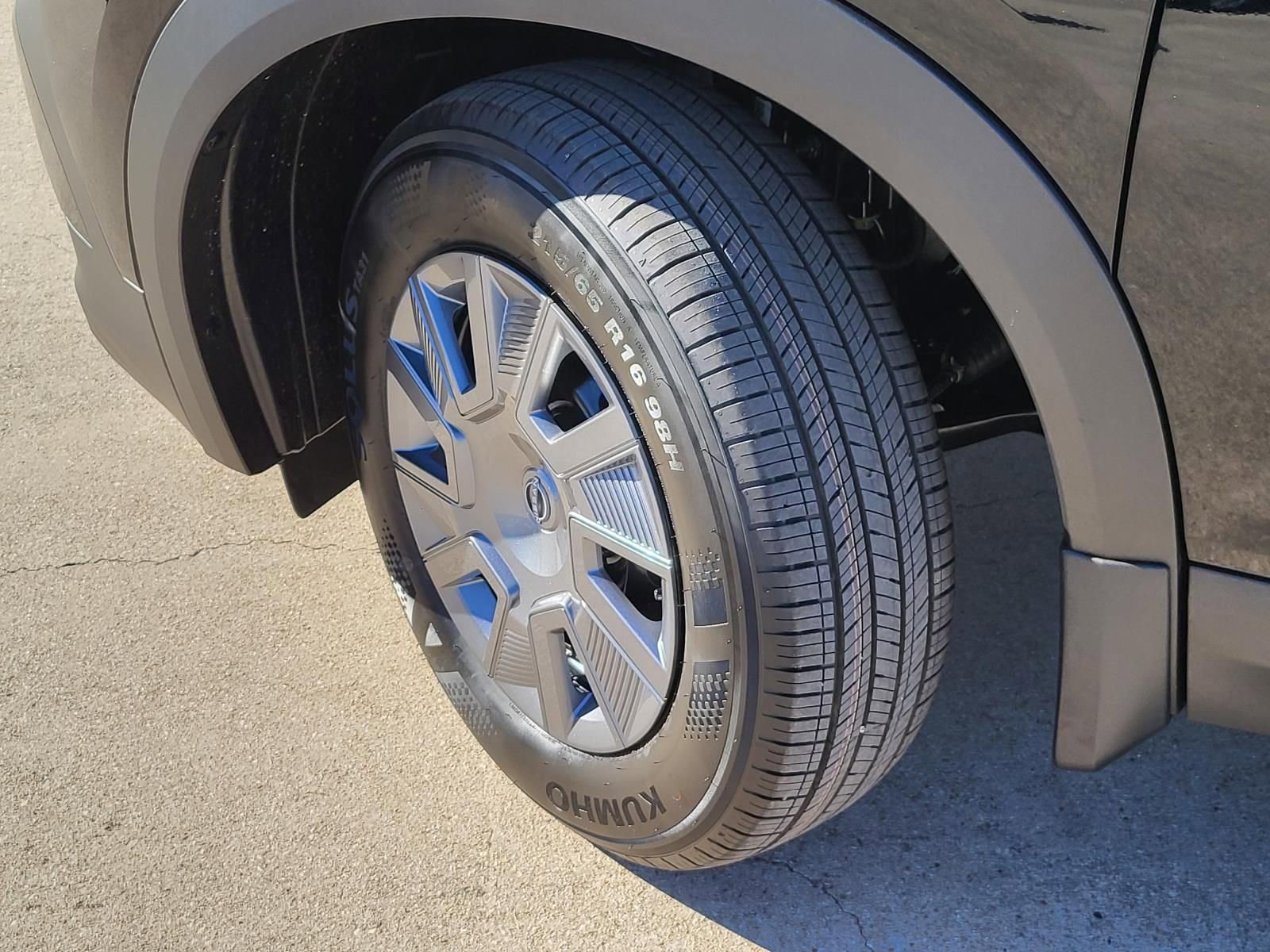 New 2026 Nissan Kicks S image 11