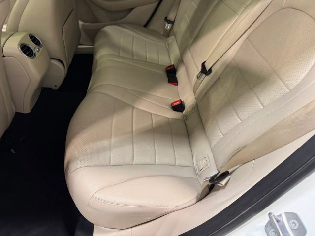 Used 2019 Mercedes-Benz GLC 300 image 24