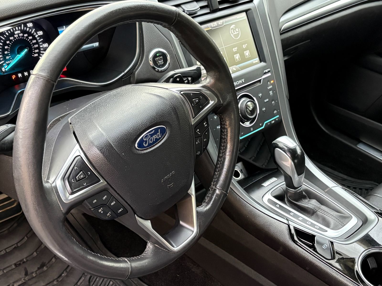 Used 2014 Ford Fusion Titanium FWD image 10