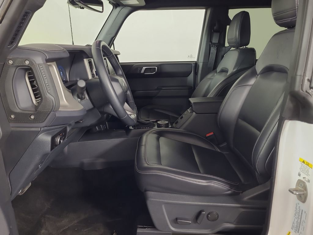 Used 2025 Ford Bronco Outer Banks AWD/4WD image 18