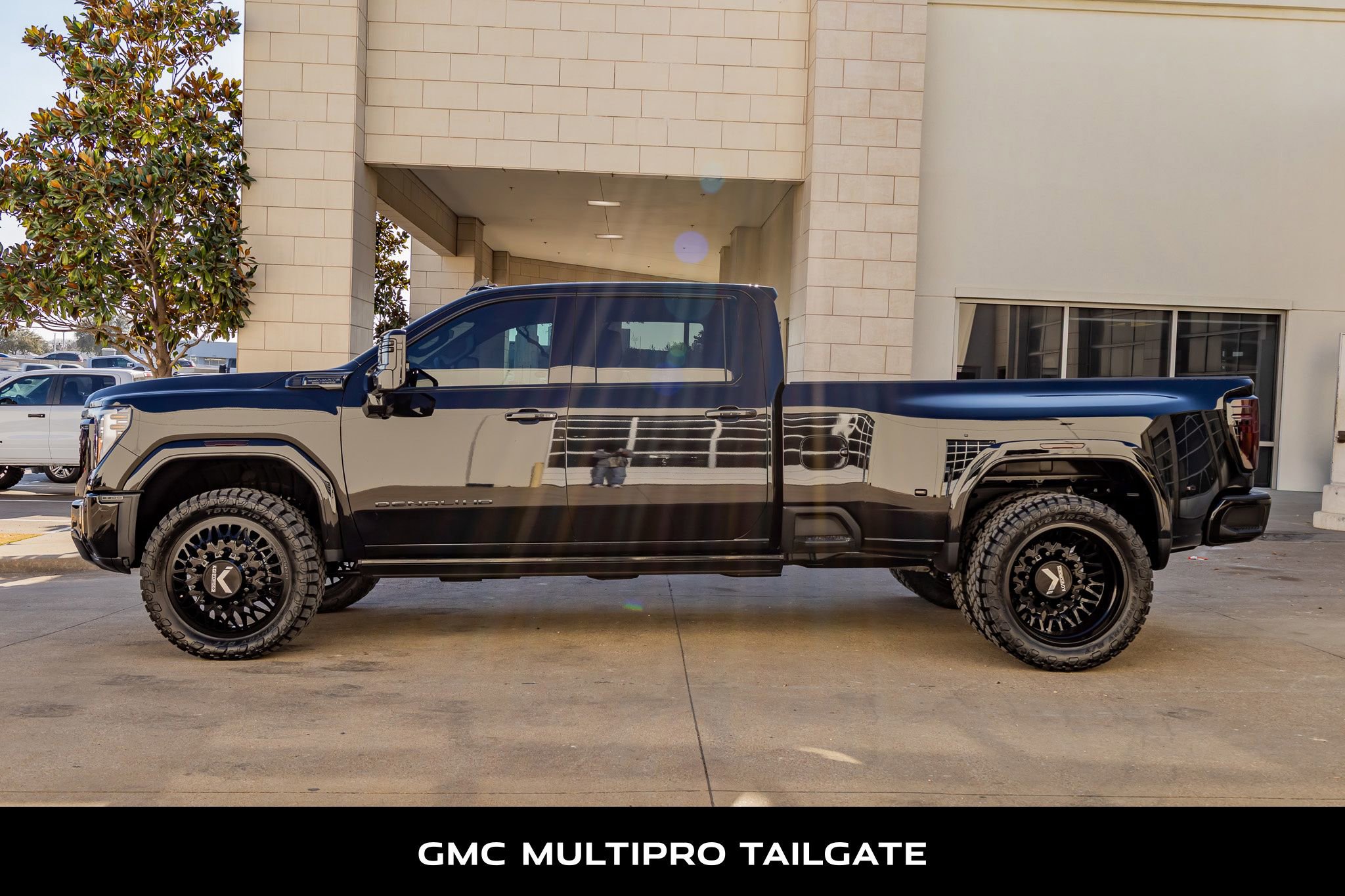 Used 2026 GMC Sierra 3500 Denali Ultimate image 6