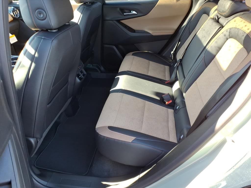 New 2026 Chevrolet Equinox ACTIV w/ Convenience Package III image 7