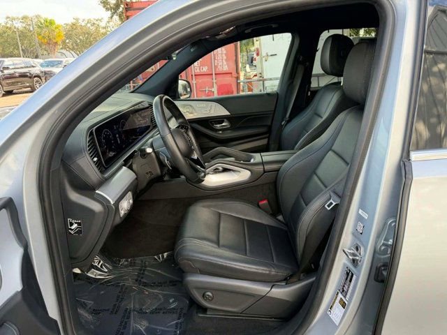 Used 2024 Mercedes-Benz GLS 450 4MATIC image 16