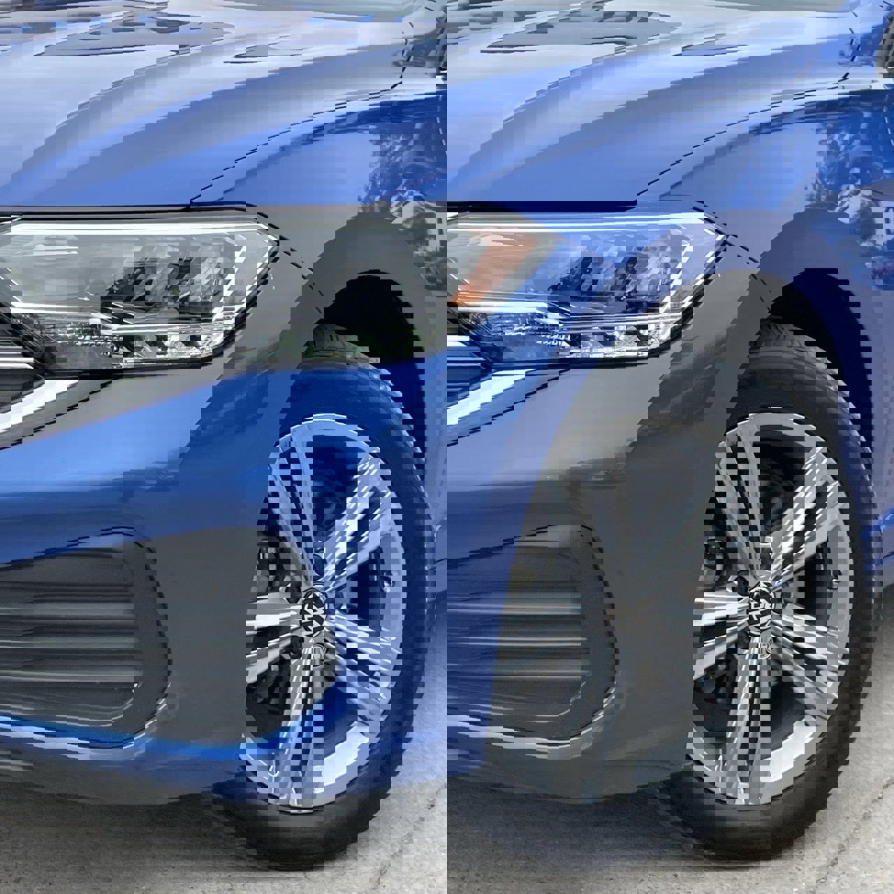 Used 2024 Volkswagen Jetta SE image 8