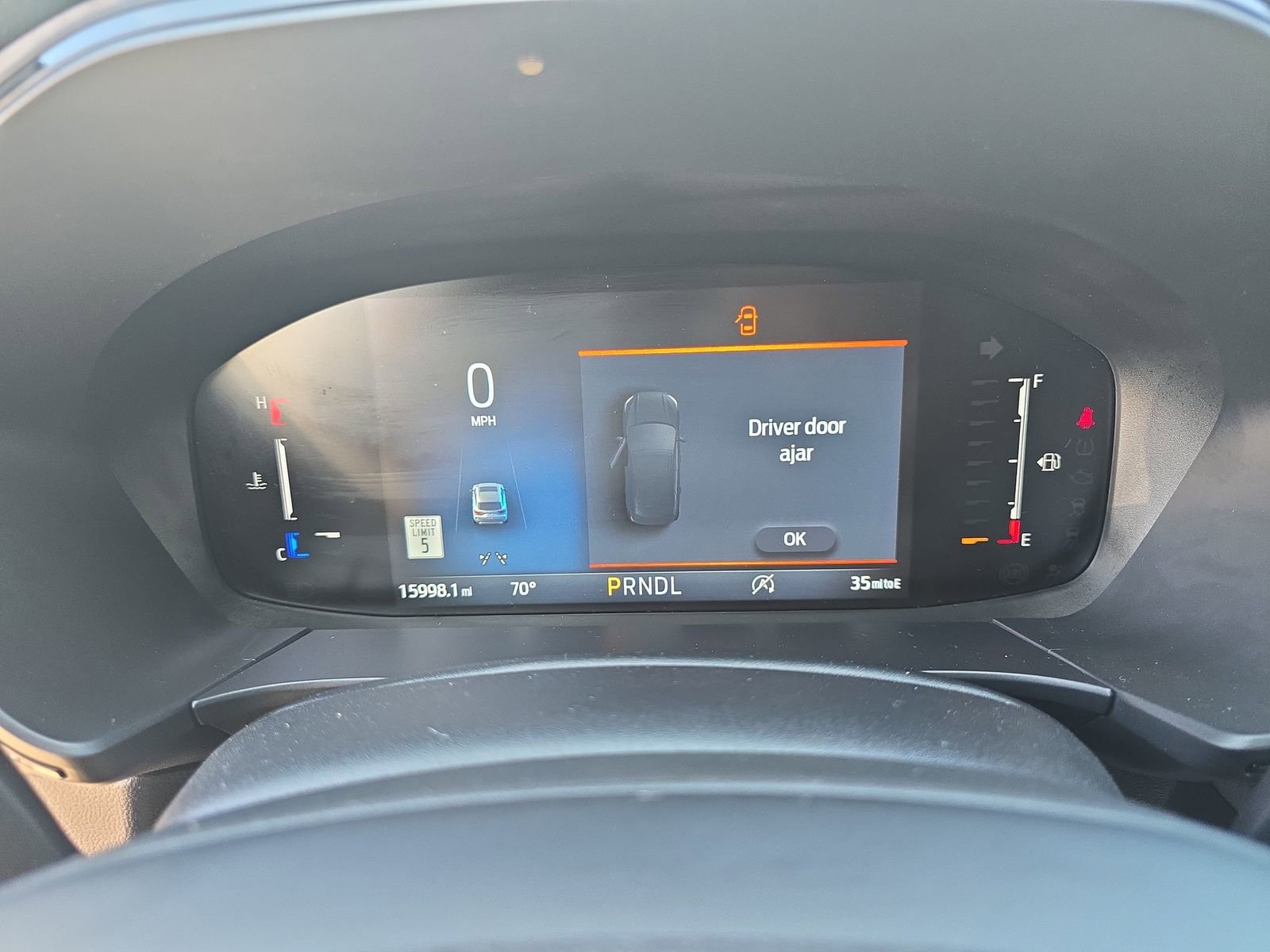 Used 2025 Ford Escape ST-Line w/ Tech Pack #1 FWD image 19