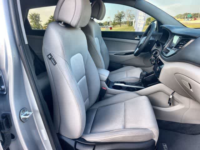 Used 2017 Hyundai Tucson SE w/ SE Popular Package 02 FWD image 12