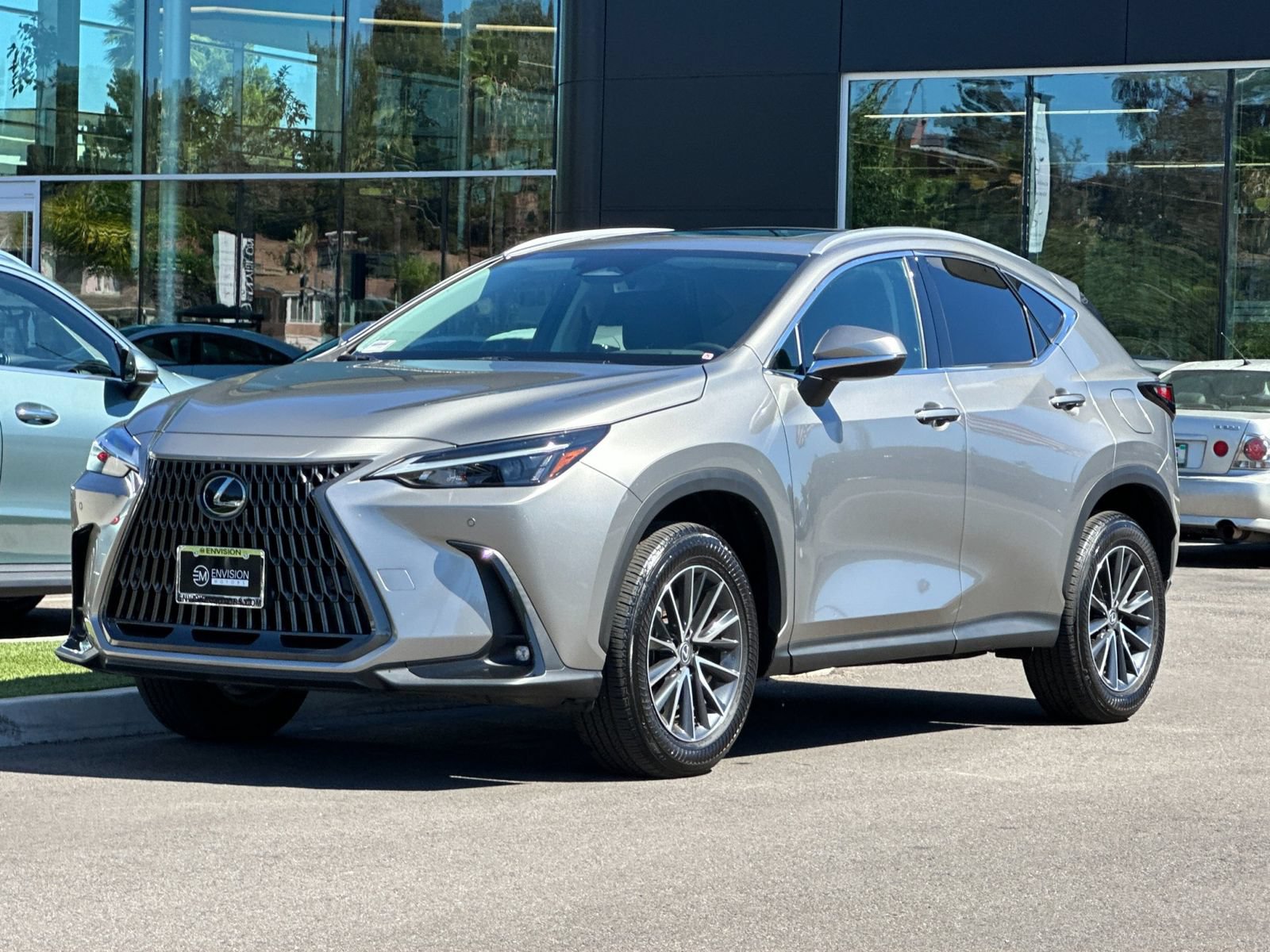 Used 2025 Lexus NX 250 FWD w/ Premium Package image 7