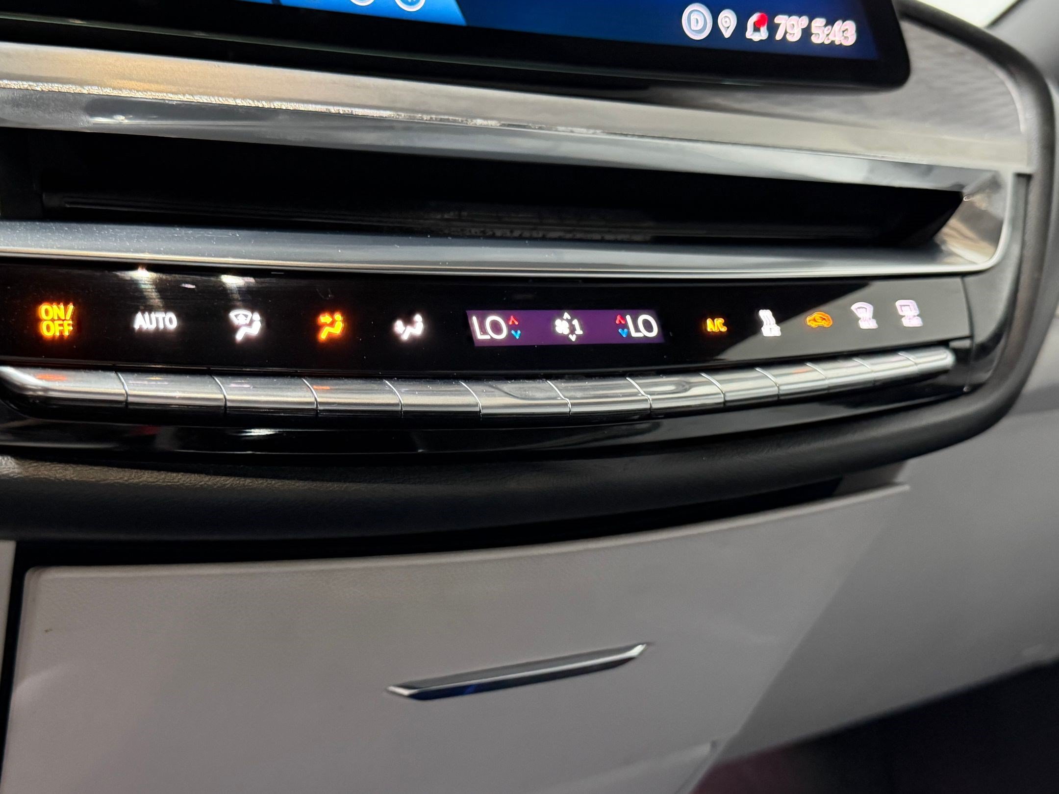 Certified 2024 Cadillac Lyriq Luxury RWD image 18