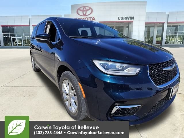 Used 2023 Chrysler Pacifica Touring-L
