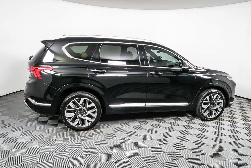 Used 2023 Hyundai Santa Fe Calligraphy w/ Cargo Package image 2