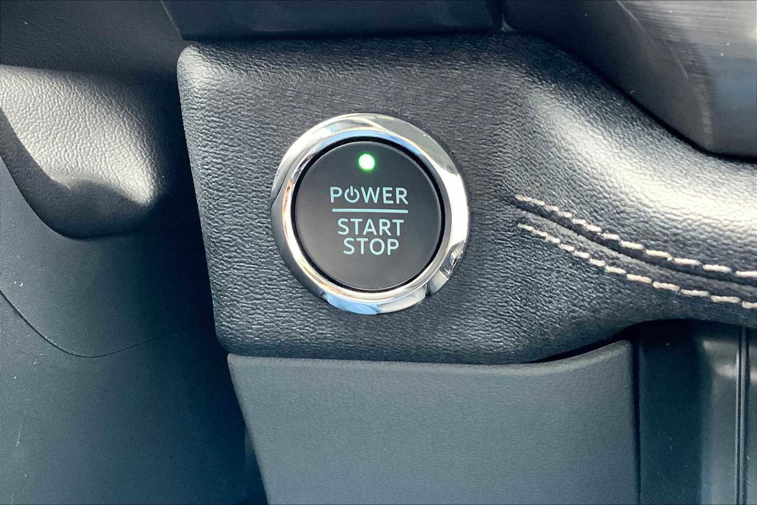 New 2025 Ford F150 Lightning Flash image 17