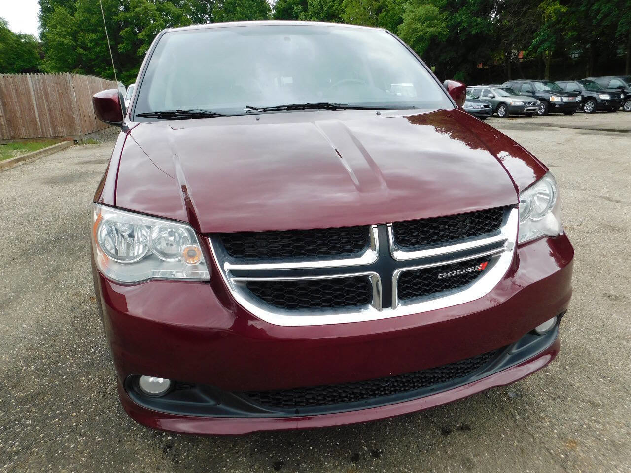 Used 2018 Dodge Grand Caravan SXT image 9