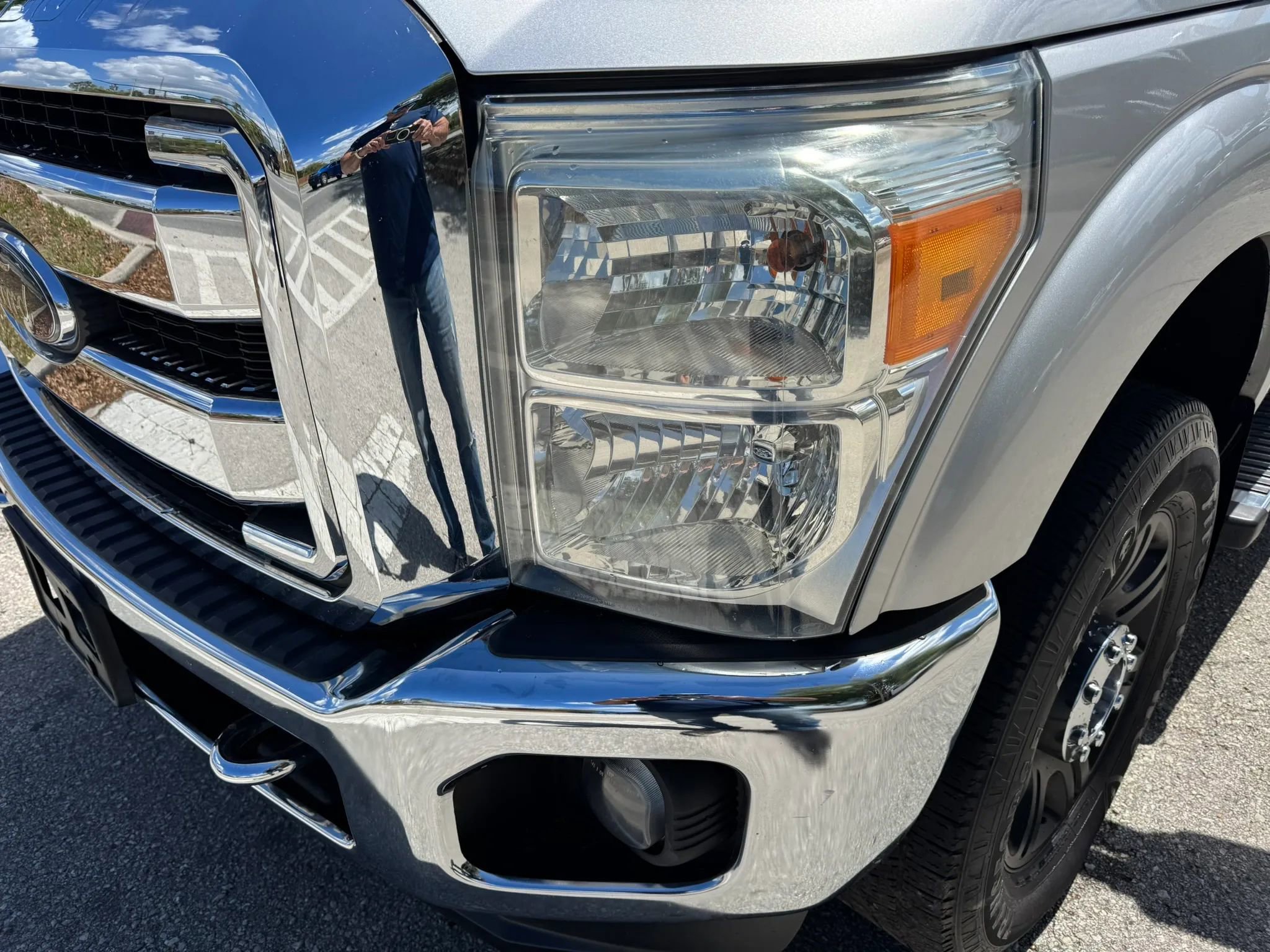 Used 2015 Ford F350 Lariat w/ Chrome Package image 44