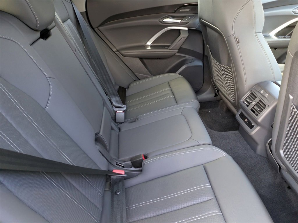New 2025 Audi Q5 Premium Plus image 35