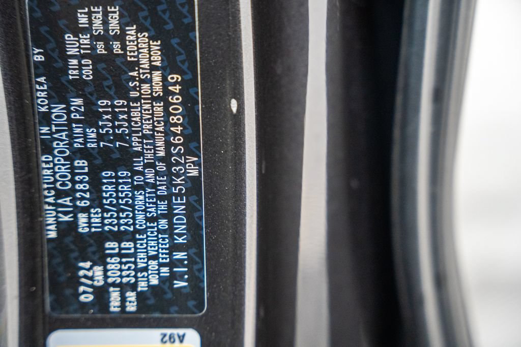 Used 2025 Kia Carnival SX FWD image 42