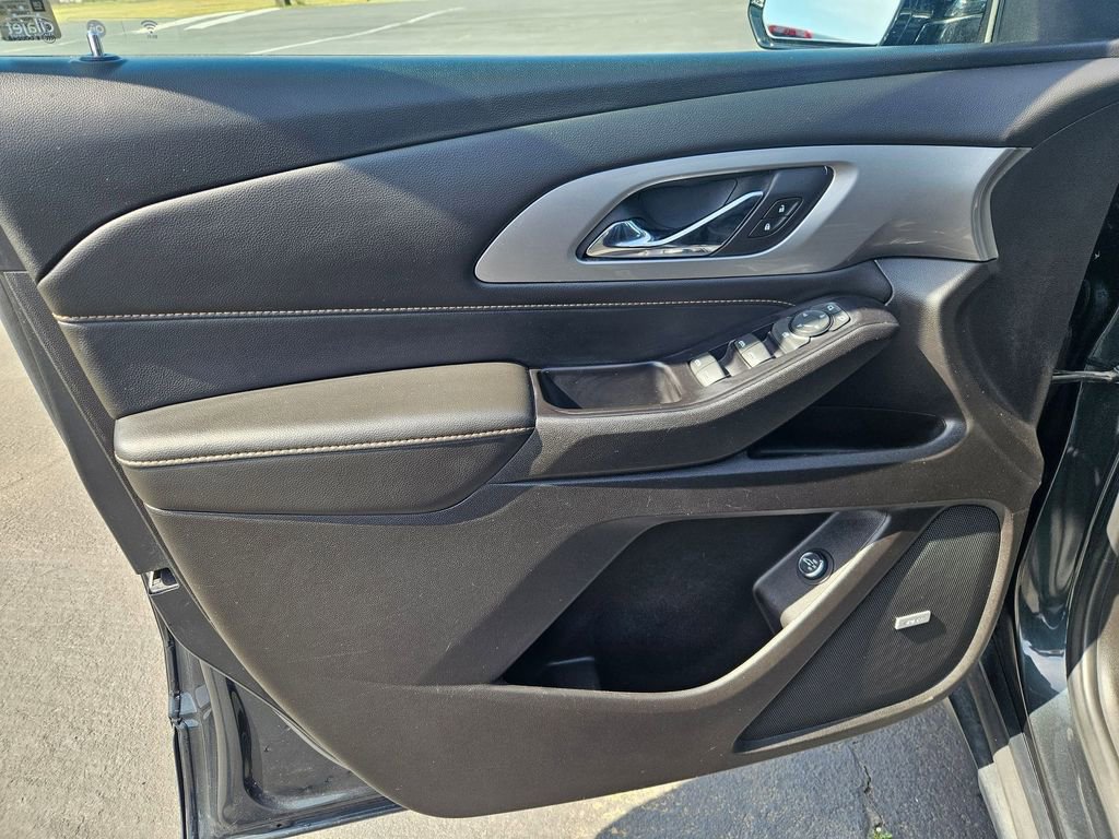 Used 2019 Chevrolet Traverse LT w/ LT Premium Package image 10