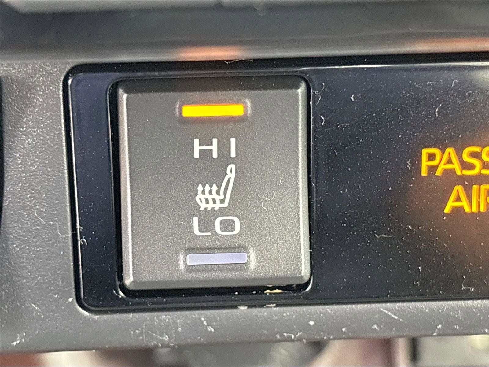 Used 2019 Toyota RAV4 Limited w/ Carpet Mat Package AWD/4WD image 21