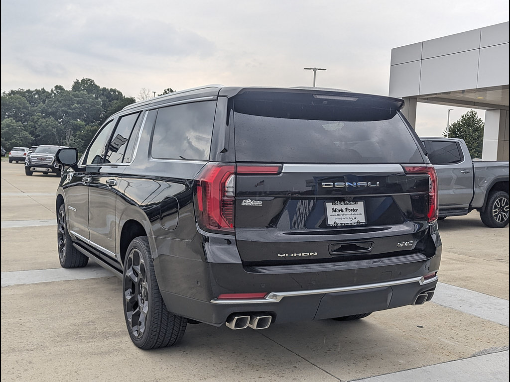 New 2026 GMC Yukon XL Denali AWD/4WD image 8