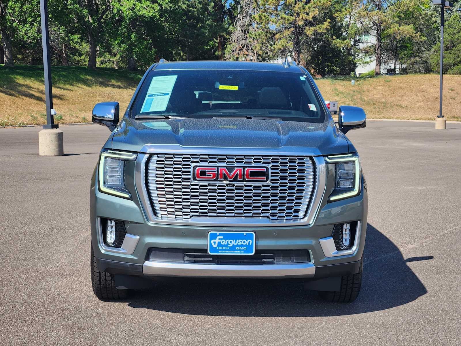 Used 2024 GMC Yukon XL Denali AWD/4WD image 5