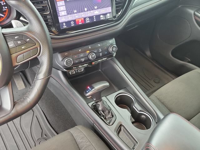 Used 2025 Dodge Durango GT w/ Blacktop Package RWD image 29