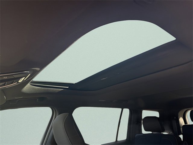 New 2025 Jeep Grand Cherokee L Laredo image 23