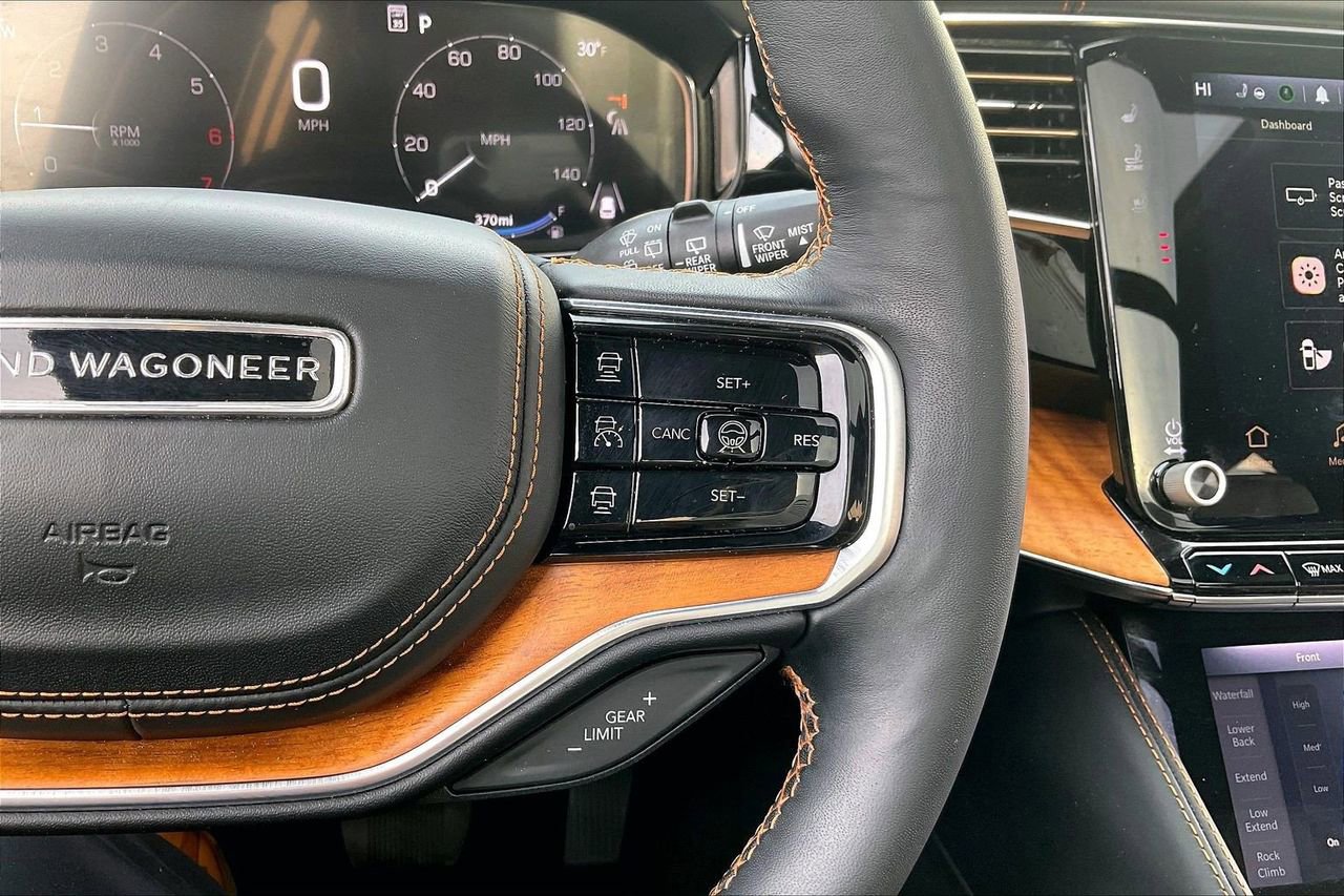 Used 2024 Jeep Grand Wagoneer Series III w/ HD Trailer Tow Package image 33