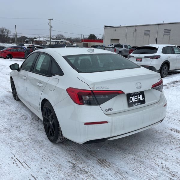 Used 2024 Honda Civic Sport image 9