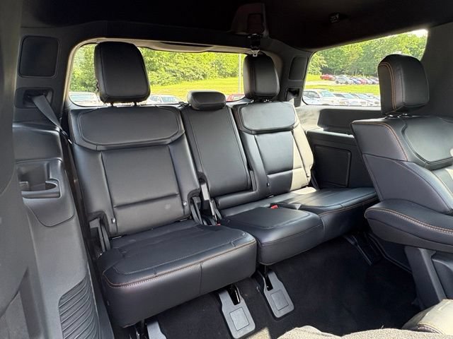 Used 2025 Ford Expedition Tremor AWD/4WD image 34