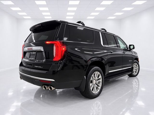 Used 2021 GMC Yukon XL Denali AWD/4WD image 7
