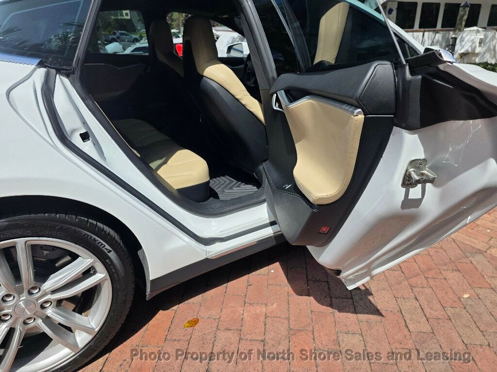 Used 2015 Tesla Model S 70 image 23