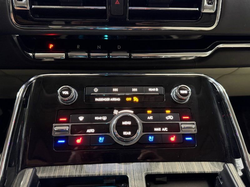Used 2020 Lincoln Navigator L Black Label AWD/4WD image 28