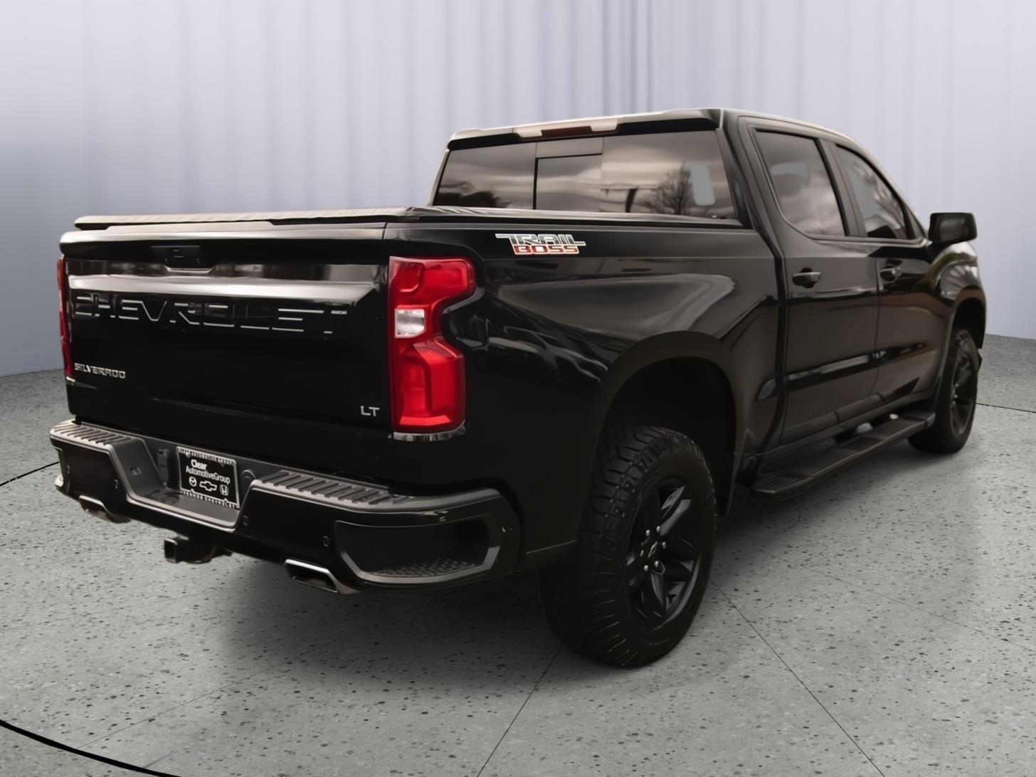 Used 2022 Chevrolet Silverado 1500 LT Trail Boss w/ LT Trail Boss Premium Package AWD/4WD image 22