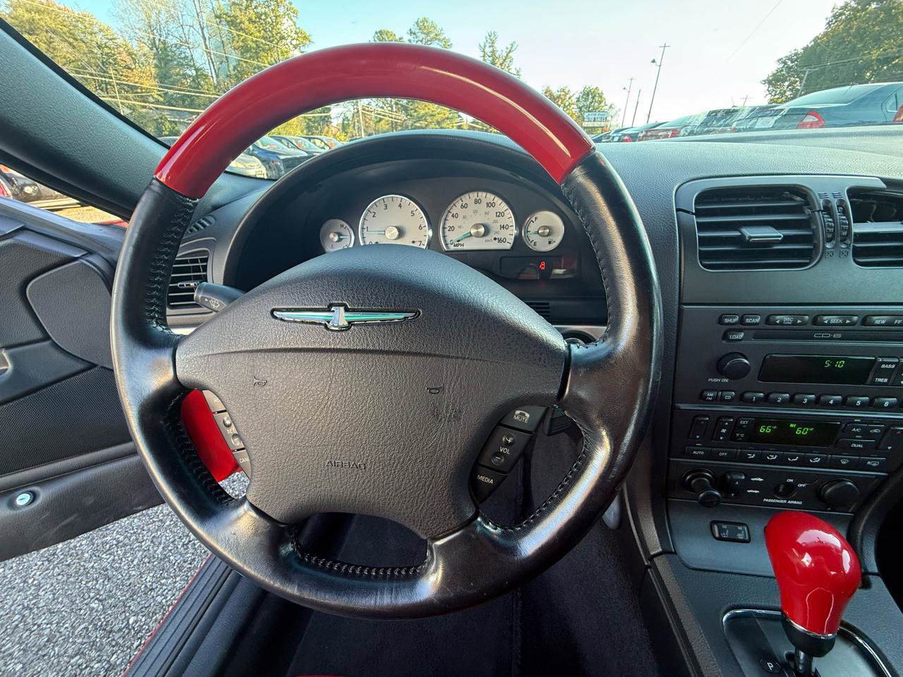 Used 2003 Ford Thunderbird Deluxe image 23