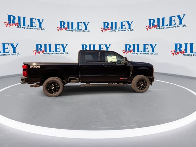 New 2026 Ford F350 Lariat w/ Black Appearance Package image 4