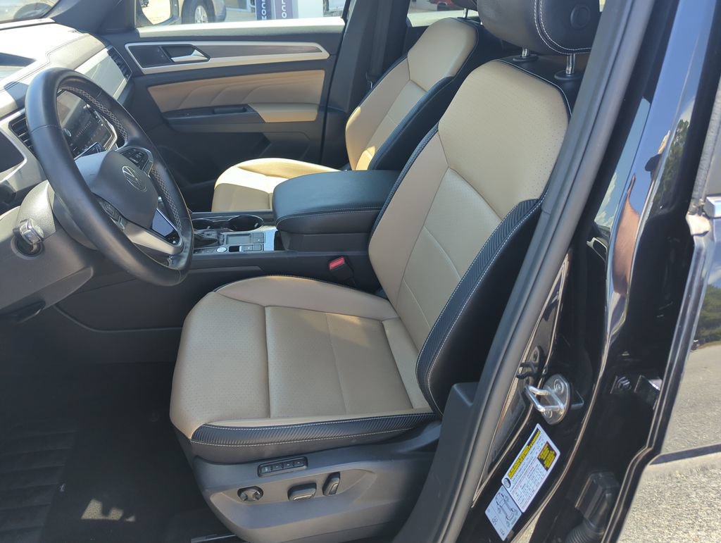 Used 2021 Volkswagen Atlas Cross Sport SEL FWD image 12